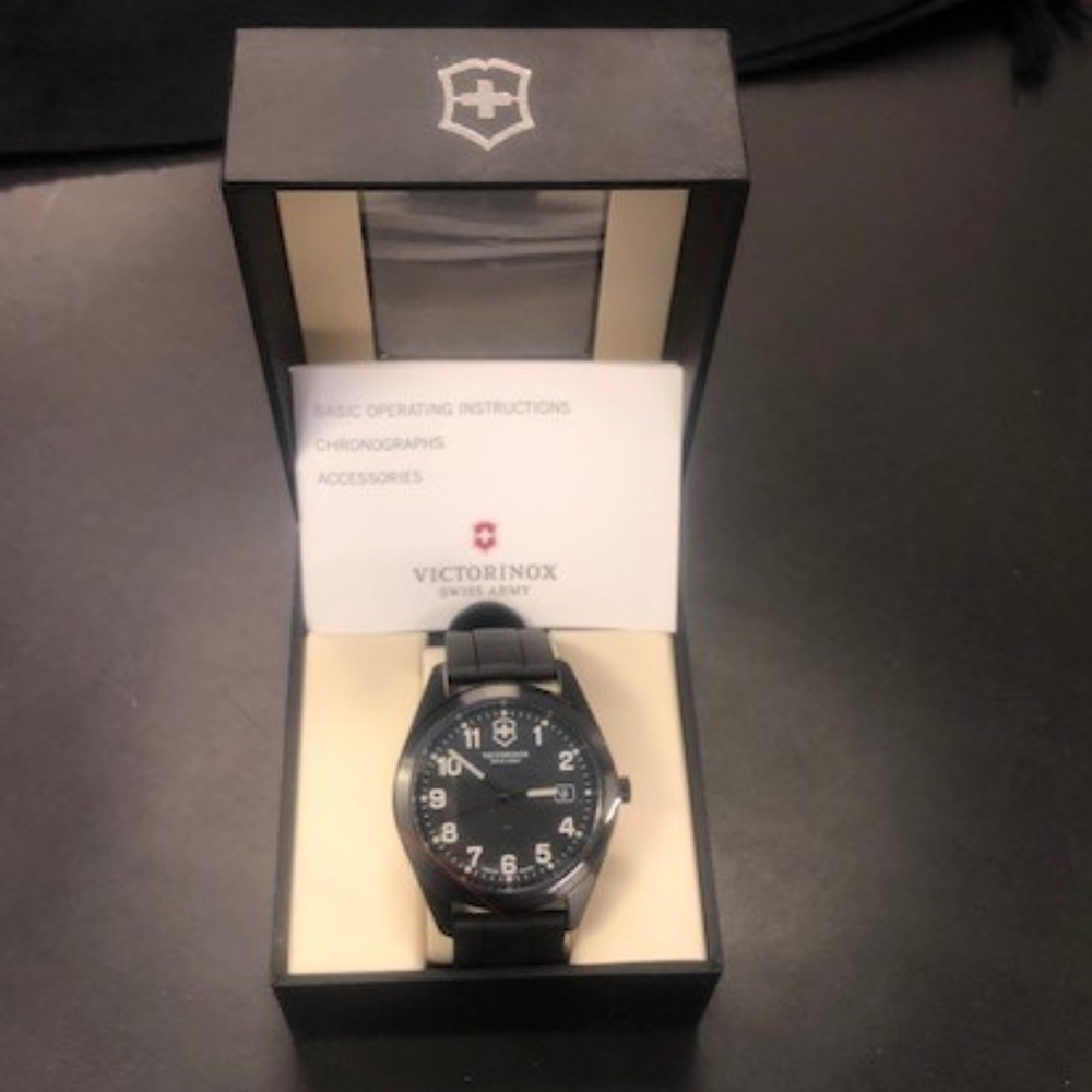 Victorinox Swiss Army Watch - NEW in Box